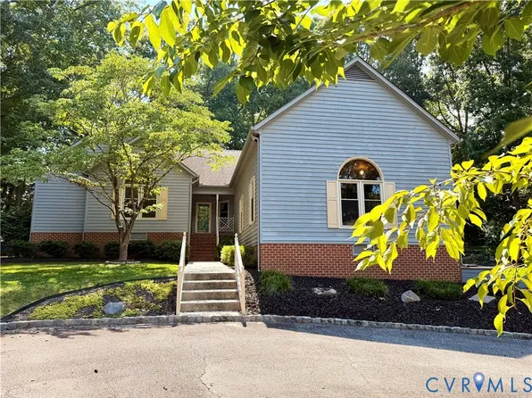 1348 Sweet Willow Dr, Midlothian, VA 23114