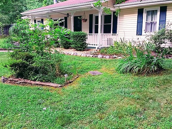 2nd image of 30 Clover Hill Dr
