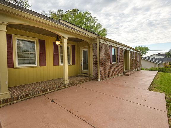 2nd image of 906 S Brittain St