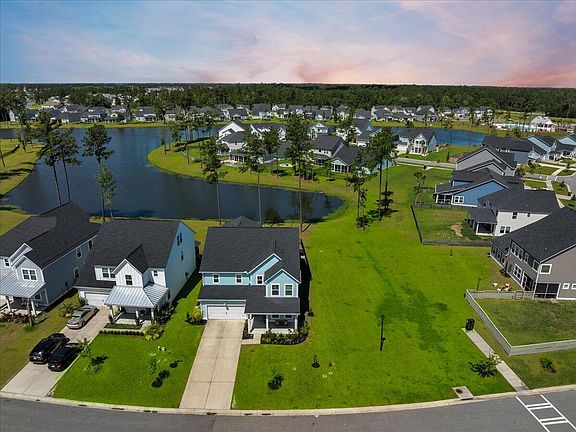 5th image of 107 Belfort Pl