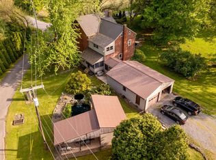 1267 Dotterers Rd, Mill Hall, PA 17751