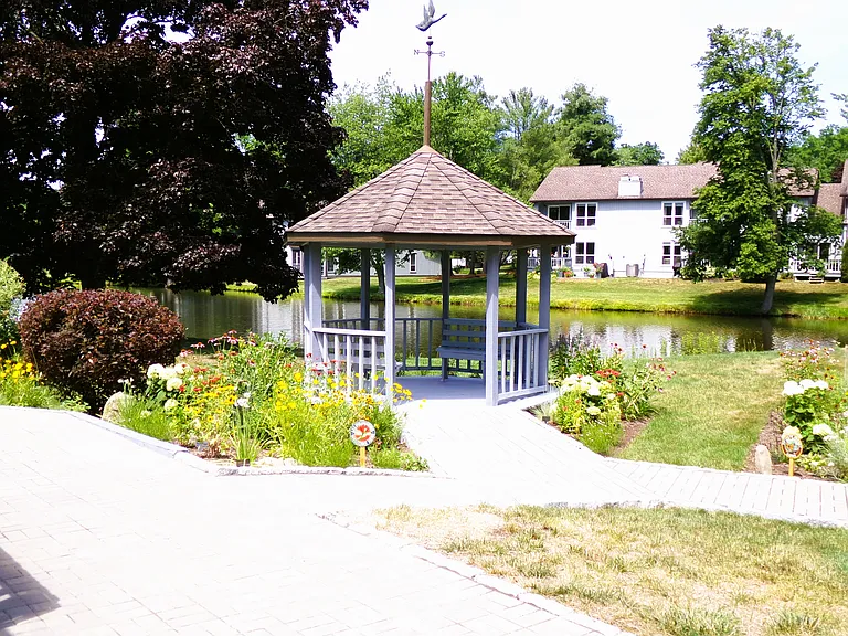 15 Pond Dr W — Photo 22