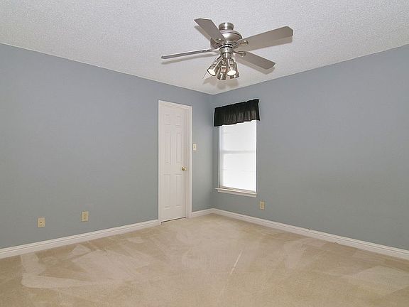 2nd image of 6863 Woodland Heights Dr