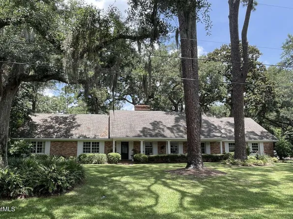 212 Devonwood Dr, Saint Simons Island, GA 31522