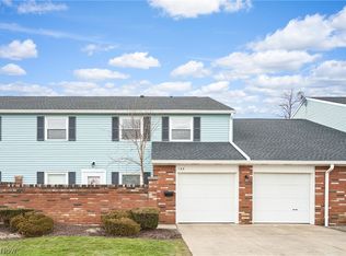 135 Monmouth Ct, Mentor, OH 44060