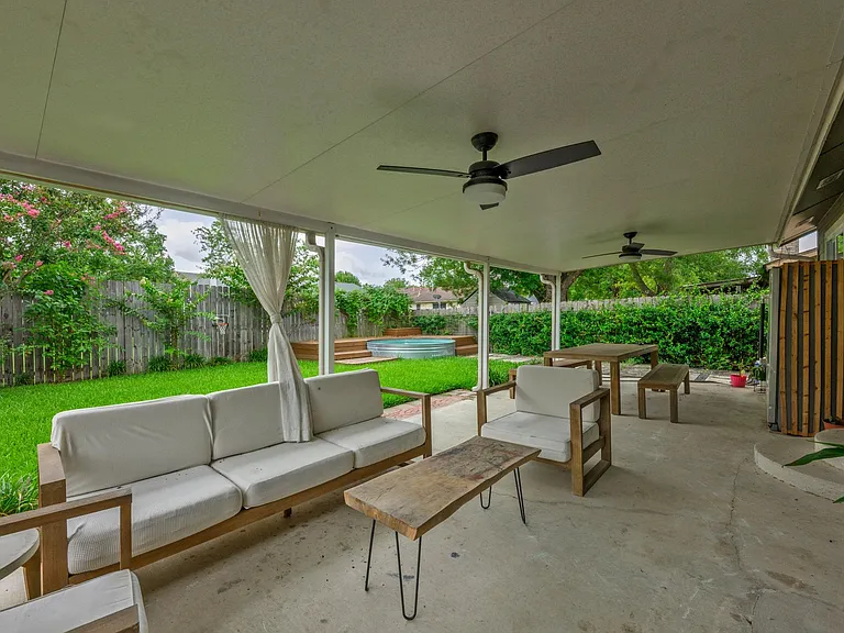 7803 Woodcroft Dr — Photo 16