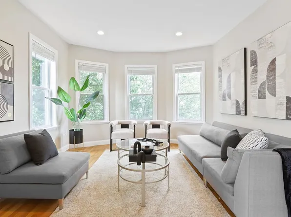 90 Tremont St #3, Cambridge, MA 02139