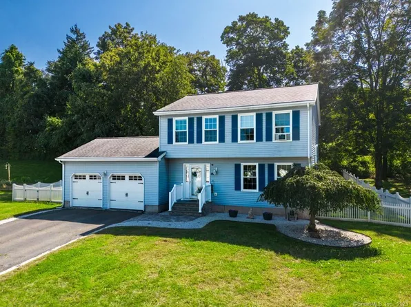 46 Brentwood Court, Middletown, CT 06457