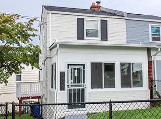 858 52nd St NE, Washington, DC 20019