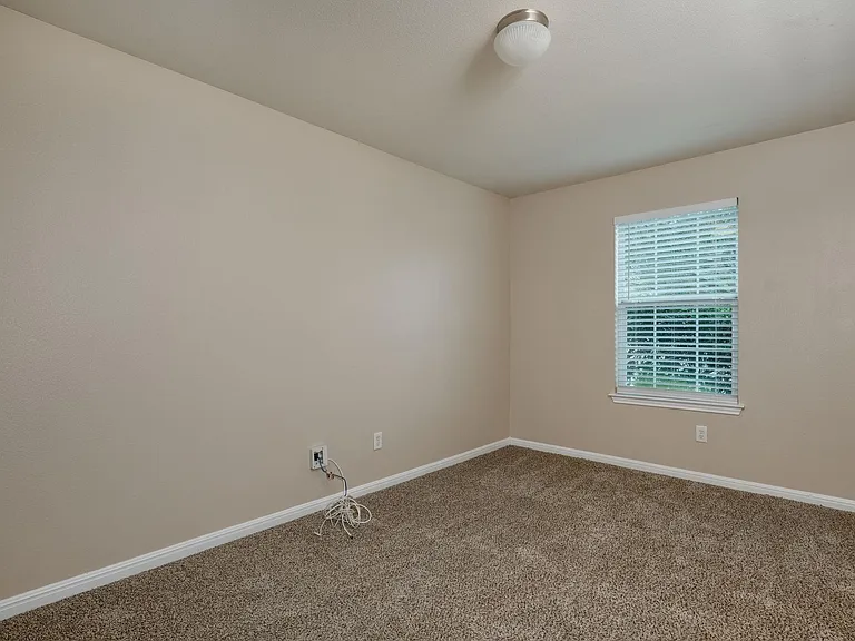 3114 Honey Tree Ln — Photo 3