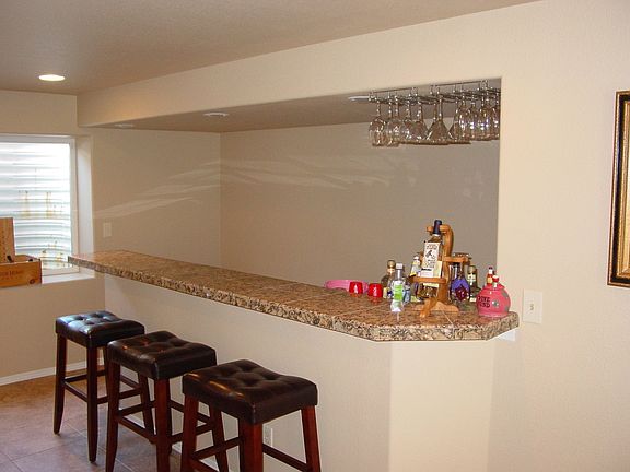 Custom Wetbar in basement