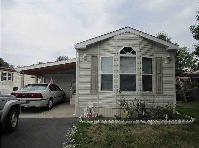1st image of 66 Lorraine Pl