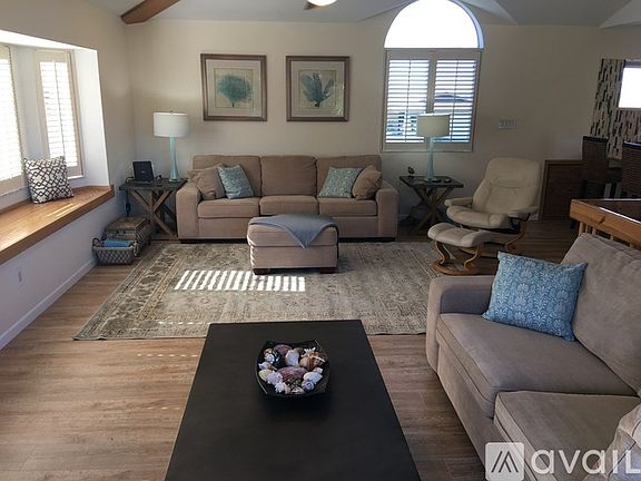 4th image of 2110 Waterview Dr