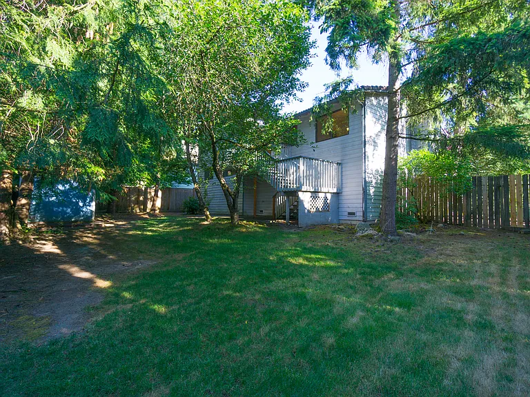 16708 SE 40th Pl — Photo 28