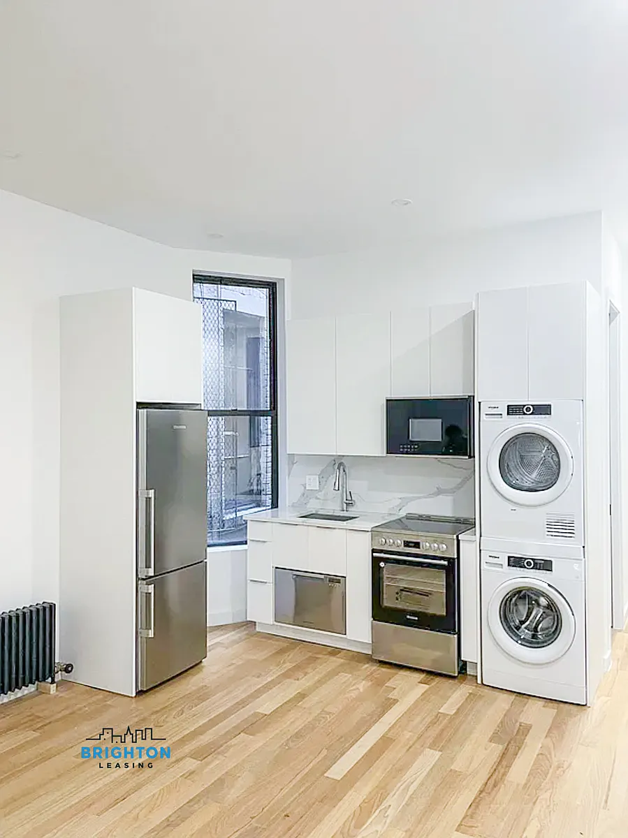 Photo 2 of 7 - 225 E 14th St #3B - Manhattan, NY Building Photo - 225 E 14th St #3B