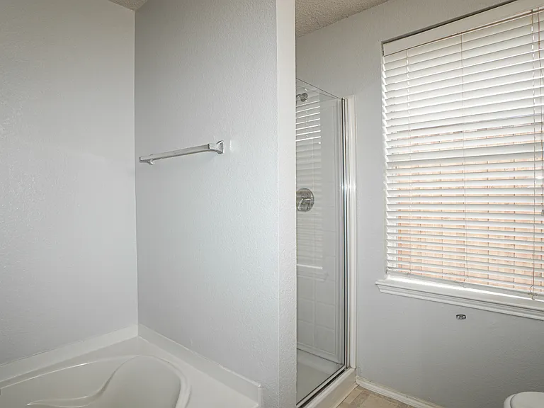 106 Starlight Dr — Photo 17