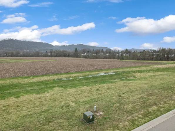 255 Pheasant Run, Rollingstone, MN 55969