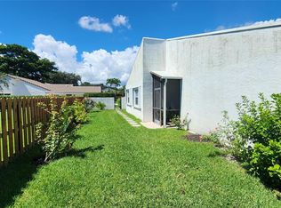 2111 NW 12th St, Delray Beach, FL 33445