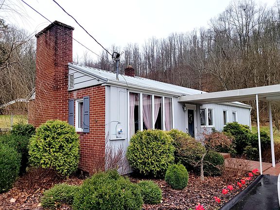 5th image of 202 Pleasant Dr