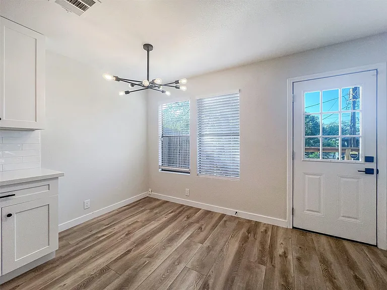 3506 Larchmont Cv #A — Photo 4