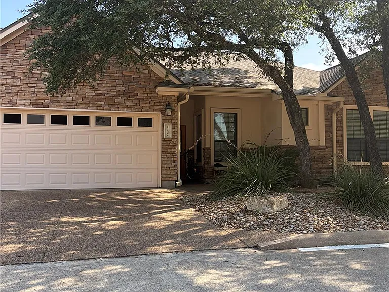 13804 Ashton Woods Cir — Photo 1