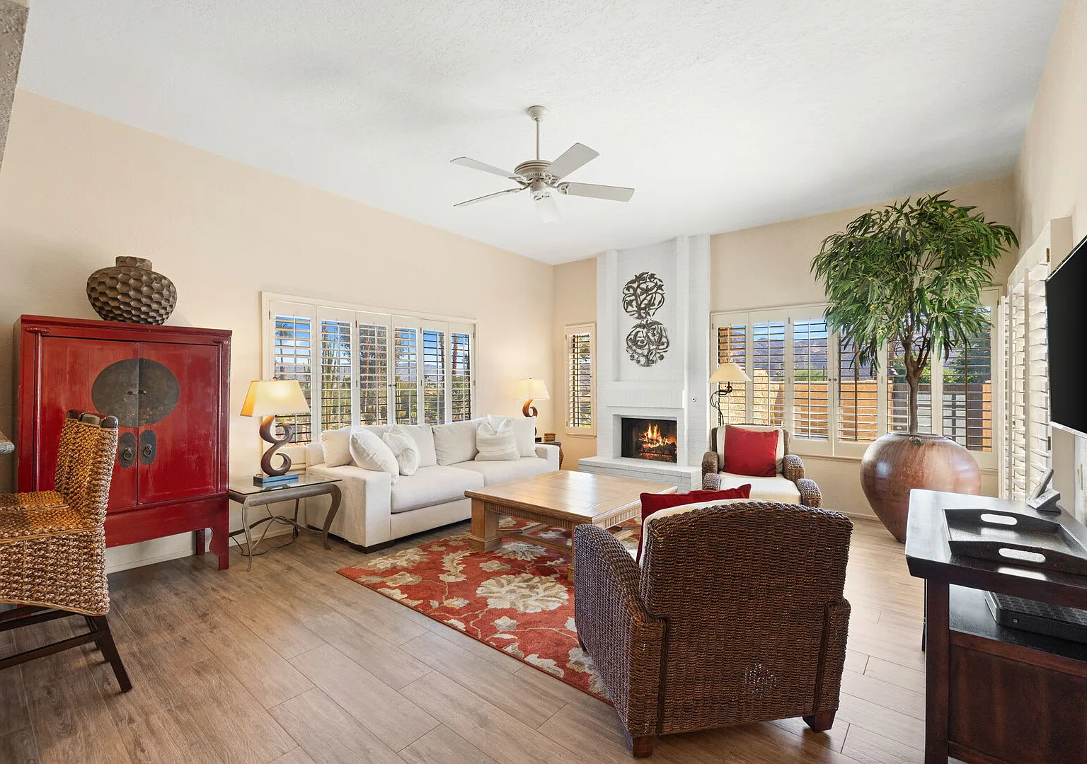 Premier Ironwood Condo: Pet Friendly, Mountain Views — Photo 4