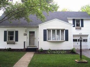 21 Holloway Rd, Rochester, NY 14610