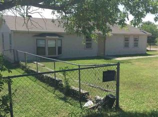 302 South Hl, Meridian, TX 76665
