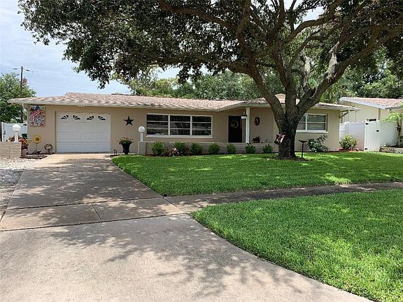 2nd image of 547 Hillcrest Dr