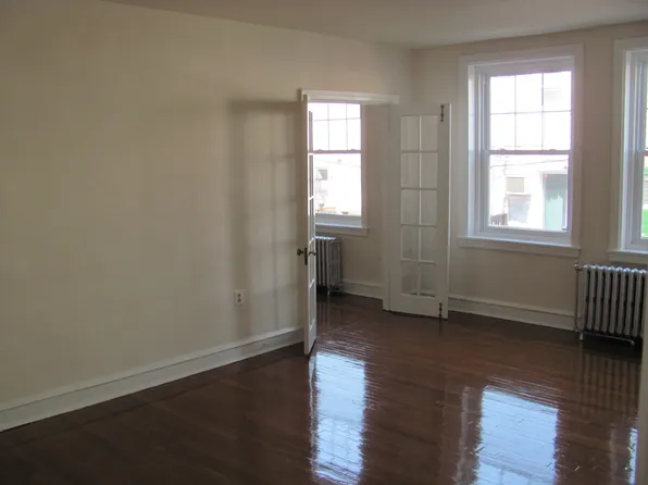 7000 Lincoln Dr #C2, Philadelphia, PA 19119