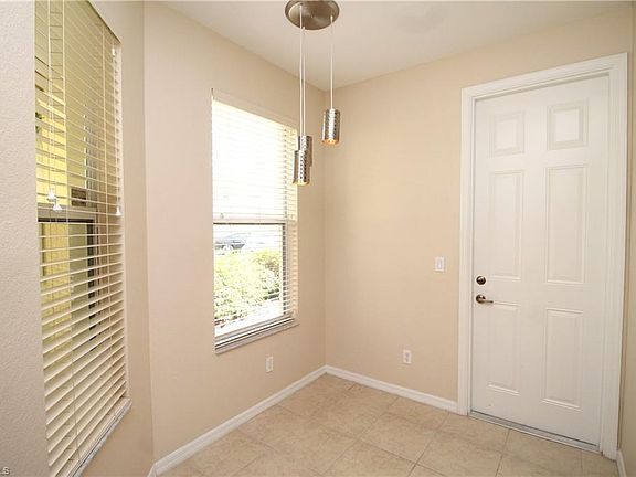3rd image of 1360 Mariposa Cir APT 104