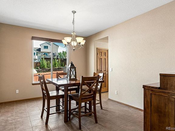 4th image of 915 Tarpan Place