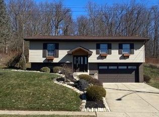 1208 Royal Dr, Aliquippa, PA 15001