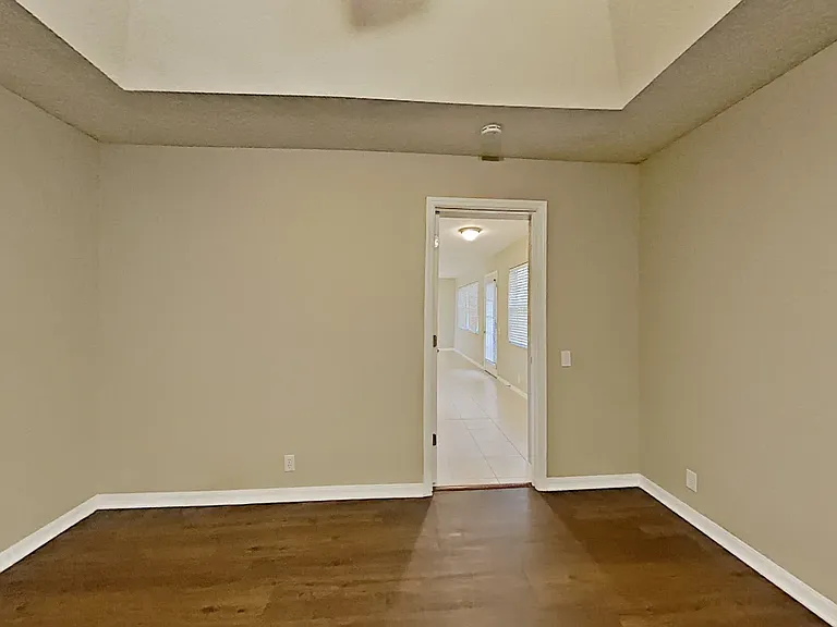 6972 Deering Cir — Photo 4