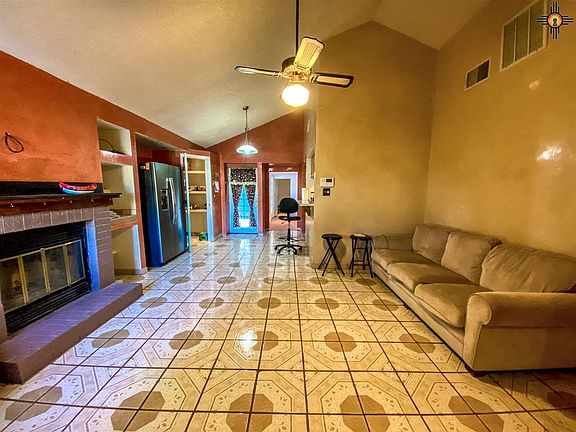 2nd image of 6011 W Casa Verde