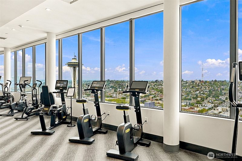 3rd image of 2510 6th Avenue #1403