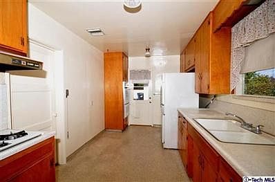 5th image of 1105 E Norwood Pl
