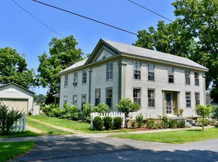 7 Beggs Point St, Essex, NY 12936