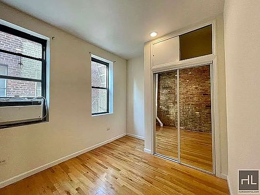 4th image of 254 E 3rd St APT 8