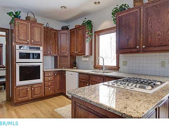 5th image of 3596 Woodstone Dr