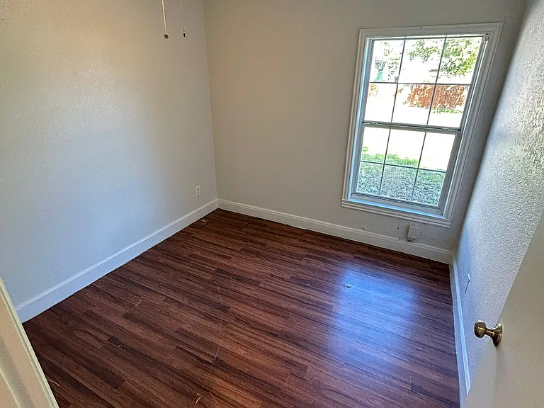1531 Maple Dr — Photo 14