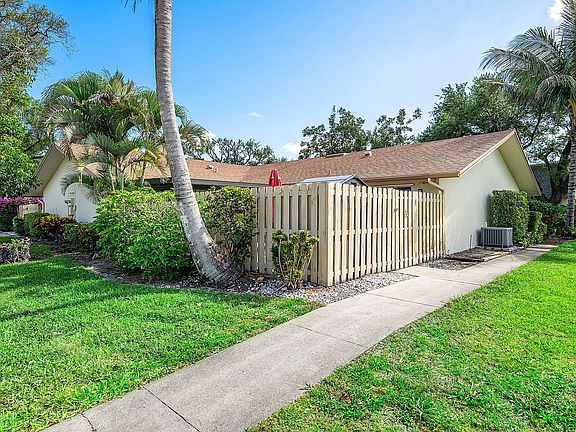 2nd image of 777 NW 29th Avenue #A