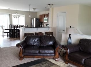 363 Sunbury Dr, Howell, MI 48855