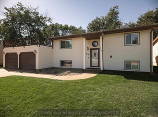 408 Orleans Dr, Grand Island, NE 68803