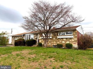 9610 Dedaker St, Philadelphia, PA 19115