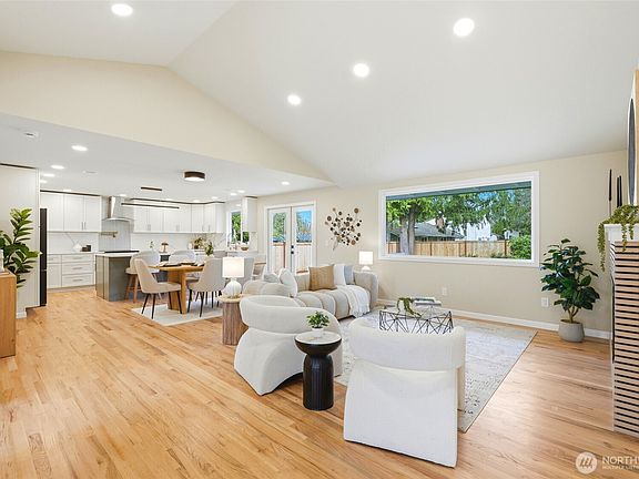 4th image of 8810 NE 138th Street
