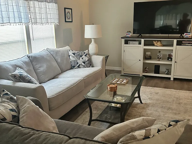 1208 Apache Dr — Photo 4