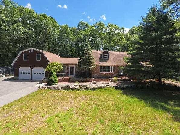 331 Mountain St, Sharon, MA 02067
