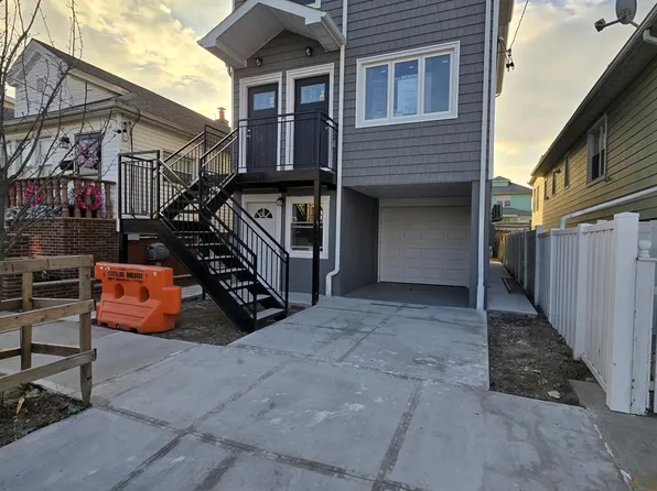 451 Beach 46 Street, Far Rockaway, NY 11691