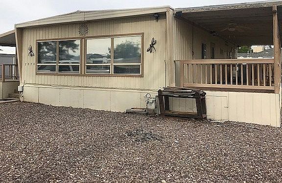 Front with large deck